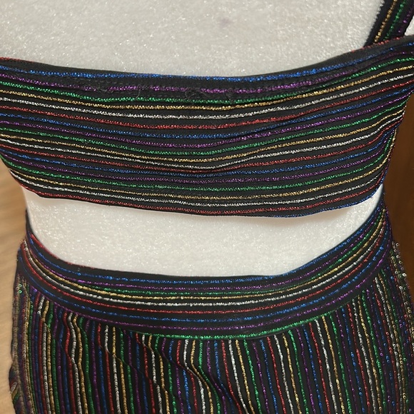 A3 DESIGN TWO PEICE METALLIC NYLON STRIPPED SKIRT AND CROP TOP SET SZ M - Picture 6 of 15